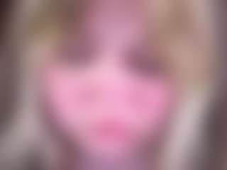 ZaraReign's Live Sex Cam Show