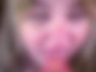 ZaraReign's Live Sex Cam Show