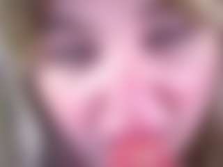 ZaraReign's Live Sex Cam Show