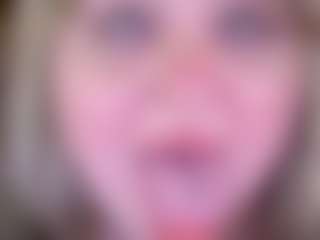 ZaraReign's Live Sex Cam Show