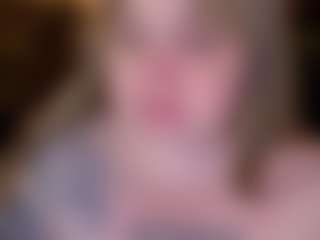 Live cam show with ZaraReign - Cute on studioflirtlive.com