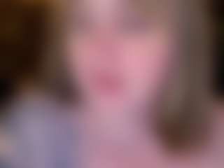 Live cam show with ZaraReign - Green Eyes on studioflirtlive.com