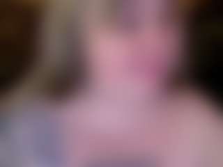 Live cam show with ZaraReign - Green Eyes on Nude Live Now