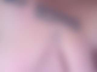 Live cam show with ZaraReign - Cute on xfollow cams
