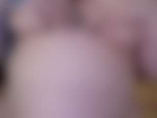 Live cam show with ZaraReign - Smoking on intimatelivegirls.com