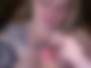ZaraReign's Live Sex Cam Show