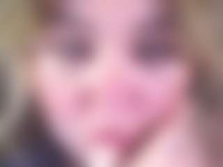 ZaraReign's Live Sex Cam Show