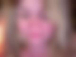 ZaraReign's Live Sex Cam Show