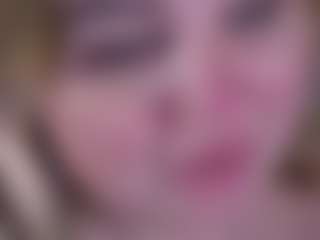 ZaraReign's Live Sex Cam Show