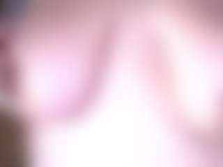 Live cam show with ZaraReign - Public on fapnchat