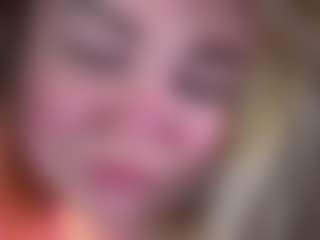 Live cam show with ZaraReign - Green Eyes on https://playwithruby.com