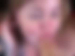 Live cam show with ZaraReign - Toys on Camiplay Live