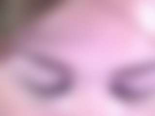 ZaraReign's Live Sex Cam Show