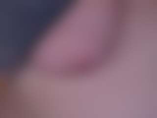 ZaraReign's Live Sex Cam Show