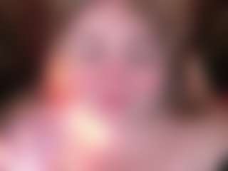 Live cam show with ZaraReign - Bdsm on Milfs Live