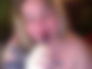 Live cam show with ZaraReign - Green Eyes on Dare Cams