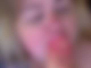 ZaraReign's Live Sex Cam Show