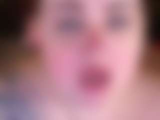Live cam show with ZaraReign - Green Eyes on Streamer API