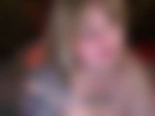 Live cam show with ZaraReign - BBW Fetish on Dare Cams