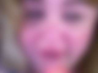 Live-camshow met ZaraReign - Thick op Camsoda