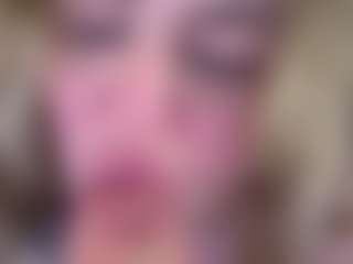 ZaraReign's Live Sex Cam Show