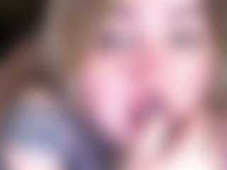 Live cam show with ZaraReign - Green Eyes on SinfulBabes