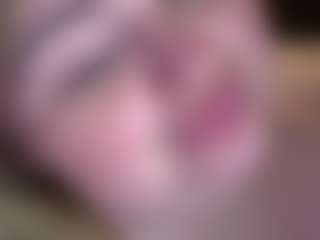 Live cam show with ZaraReign - Facial Piercings on sexylive.show