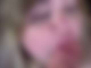 ZaraReign's Live Sex Cam Show