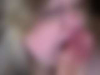 ZaraReign's Live Sex Cam Show