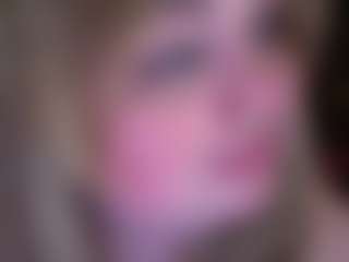 ZaraReign's Live Sex Cam Show