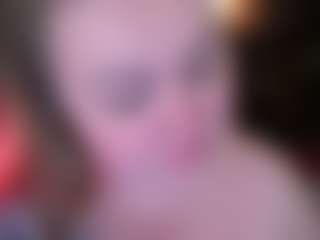 ZaraReign's Live Sex Cam Show