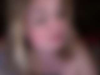 Live cam show with ZaraReign - Thick on crypto-cams