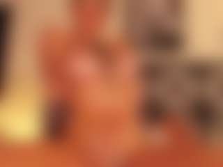 Live cam show with LunaMystyque - Moaning on boobsie.com