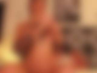 Live cam show with LunaMystyque - Toys on UwU Esports