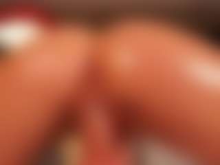 Live cam show with LunaMystyque - Athletic on Milfs Live
