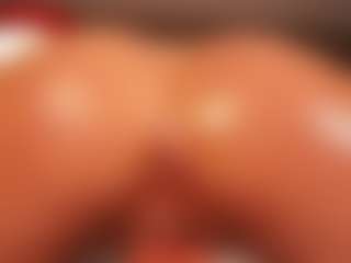 Live cam show with LunaMystyque - Tease on Camsoda