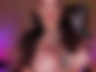 Live cam show with LunaMystyque - Huge on madthumbs