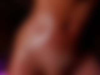 Live cam show with LunaMystyque - Curvy Toys on Camming Site