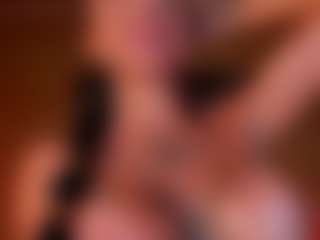 Live cam show with LunaMystyque - Athletic BBW on crypto-cams