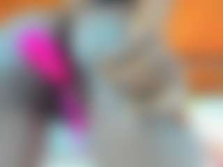 Live cam show with AlmaSaennz - Ebony on instabang | colombia
