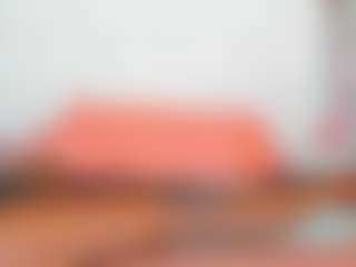 Live cam show with AlmaSaennz - Mature on StripNow