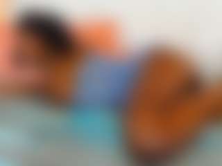 Live cam show with AlmaSaennz - Skinny MILF on https://playwithruby.com