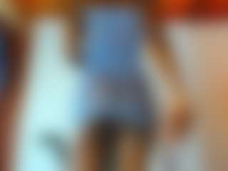 AlmaSaennz's Live Sex Cam Show