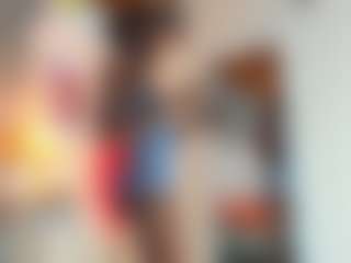 Live cam show with AlmaSaennz - Ebony on Fling VIP Chat | colombia