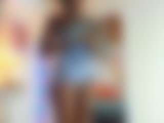 Live cam show with AlmaSaennz - Ebony on Mixed Magazine Live | colombia