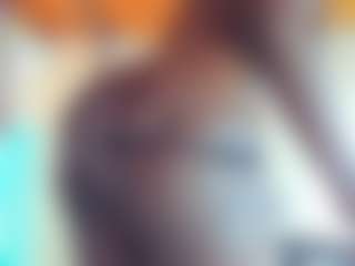 Live cam show with AlmaSaennz - Ebony Small Tits on Camsoda