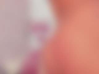 Live cam show with Erikabeee1 - Striptease on StripNow