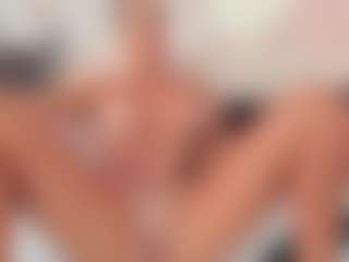 Erikabeee1's Live Sex Cam Show