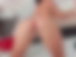 Erikabeee1's Live Sex Cam Show