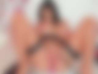 Erikabeee1's Live Sex Cam Show